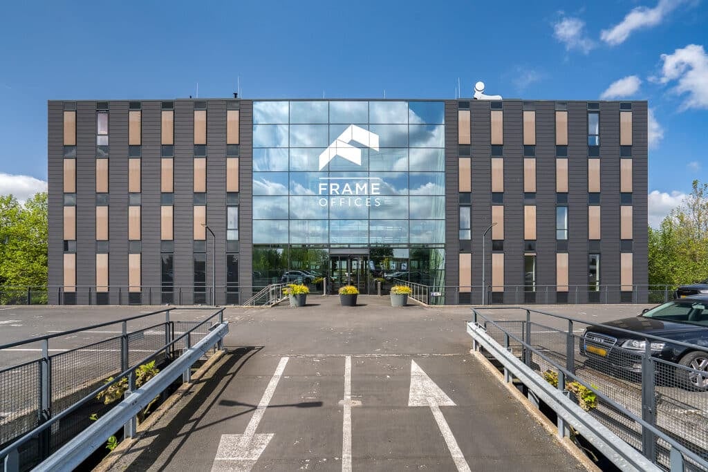 Operational Excellence met HubSpot en ClickUp bij Frame Offices